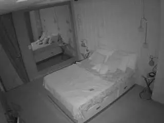 Camsoda Nude Webcam of voyeurcam-casa-salsa-bedroom-2