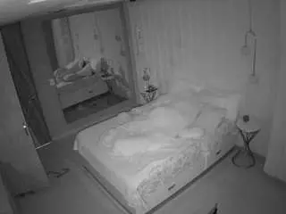 Camsoda Live Sex Cam of voyeurcam-casa-salsa-bedroom-2