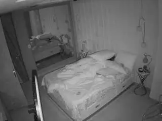 Camsoda Live Sex Cam of voyeurcam-casa-salsa-bedroom-2