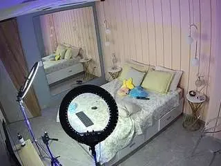 Camsoda Sex Chat of voyeurcam-casa-salsa-bedroom-2