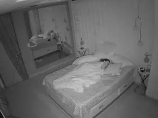Camsoda Sex Chat of voyeurcam-casa-salsa-bedroom-2