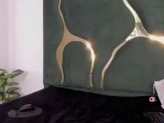 Camsoda Private Sex Chat of milapetiteasm