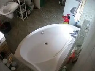 Camsoda Free Live Porn of voyeurcam-julmodels-bath-1st-1