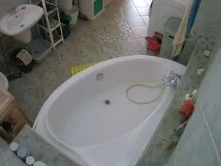Camsoda Nude Webcam of voyeurcam-julmodels-bath-1st-1