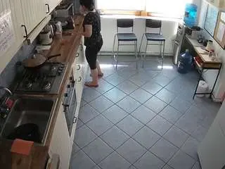Camsoda Live Sex Cam of voyeurcam-julmodels-kitchen-2