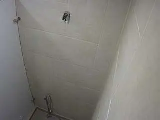 Camsoda Nude Webcam of voyeurcam-jb-shower-1