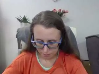 Camsoda Free Live Porn of lizzysparkle