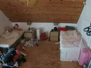 Camsoda Live Sex of voyeurcam-julmodels-whitebed-3