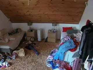 Camsoda Live Sex of voyeurcam-julmodels-whitebed-3