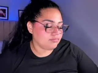 Camsoda Nude Webcam of micheellbbw-1