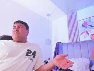 Camsoda Nude Webcam of cloexbillyy
