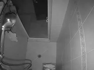 Camsoda Adult Webcams of voyeurcam-baileybase-shower