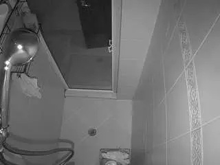 Camsoda Free Live Porn of voyeurcam-baileybase-shower