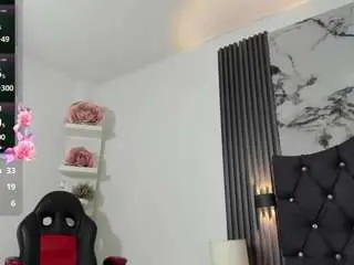 Camsoda Adult Webcam of sarasmit