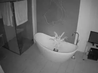 Camsoda Adult Video Chat of voyeurcam-casa-salsa-bathroom-5