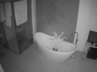 Camsoda Sex Cam of voyeurcam-casa-salsa-bathroom-5