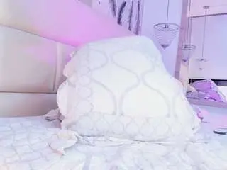Camsoda Adult Video Chat of charlotsweett