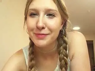 Camsoda Free Porn Cam of melainetosh