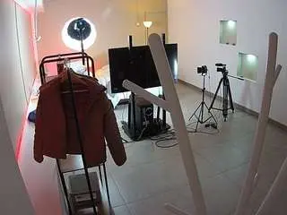 Camsoda Free Live Porn of voyeurcam-jb-room-1