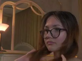 Camsoda Nude Webcam of carriecapezzuto