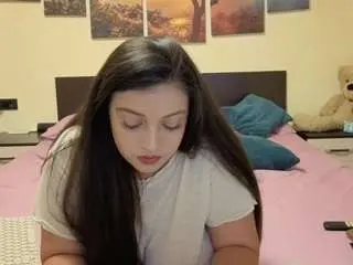 Camsoda Free Porn Cam of adellineee