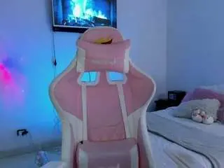 Camsoda Free Porn Cam of isa-diamond