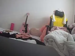 Camsoda Adult Video Chat of voyeurcam-sexy-little-ana-01