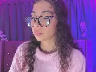 Camsoda Adult Webcams of sweett-sadie