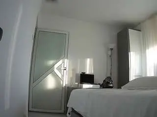 Camsoda Adult Webcams of voyeurcam-charmhellen-kitchen