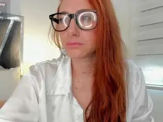 Camsoda Sex Cam of curvy-samantta