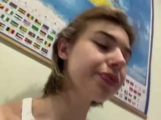 Camsoda Nude Webcam of arnetteglazer