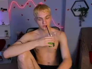 Camsoda Sex Cam of john-lik