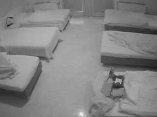 Camsoda Watch Live Sex Cams of voyeurcam-julmodels-bed-6