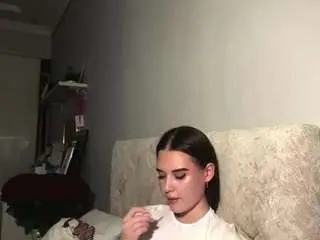 Camsoda Free Live Porn of mamiebreedan