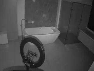 Camsoda Free Live Porn of voyeurcam-casa-salsa-bathroom-4