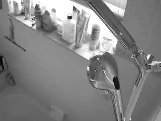 Camsoda Nude Webcam of voyeurcam-charleys-bathroom