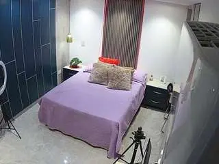 Camsoda Live Sex of voyeurcam-casa-salsa-bedroom-8