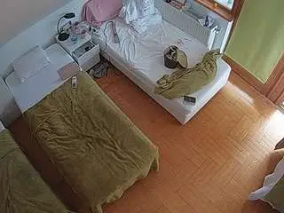 Camsoda Live Sex Cam of voyeurcam-julmodels-bed-7