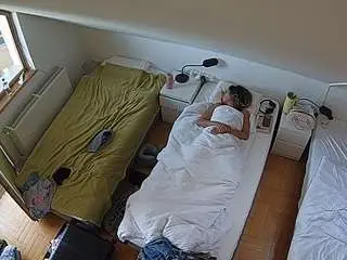 Camsoda Adult Webcams of voyeurcam-julmodels-bed-7
