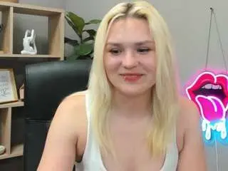 Camsoda Adult Webcam of sweetlilyxo