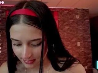 Camsoda Adult Webcam of charrlottegrey