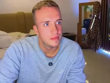 Chaturbate Sex Chat of tommy_cumfinger