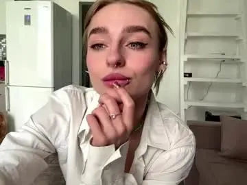 Chaturbate Best live sex cam show of celineruppert