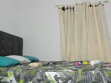 Chaturbate Live Sex Cam of grana_flow22