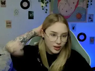 Chaturbate Live Porn of cherriebetances