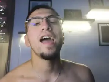 Chaturbate Free Porn Cam of aresmassimox
