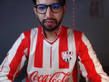 Chaturbate Live Porn of adrian_falcon