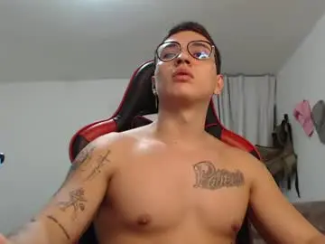 Chaturbate Nude Webcam of john_s117
