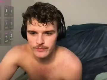 Chaturbate Live Sex of yngdesire1