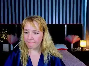 Chaturbate Live Sex of kirra_salute